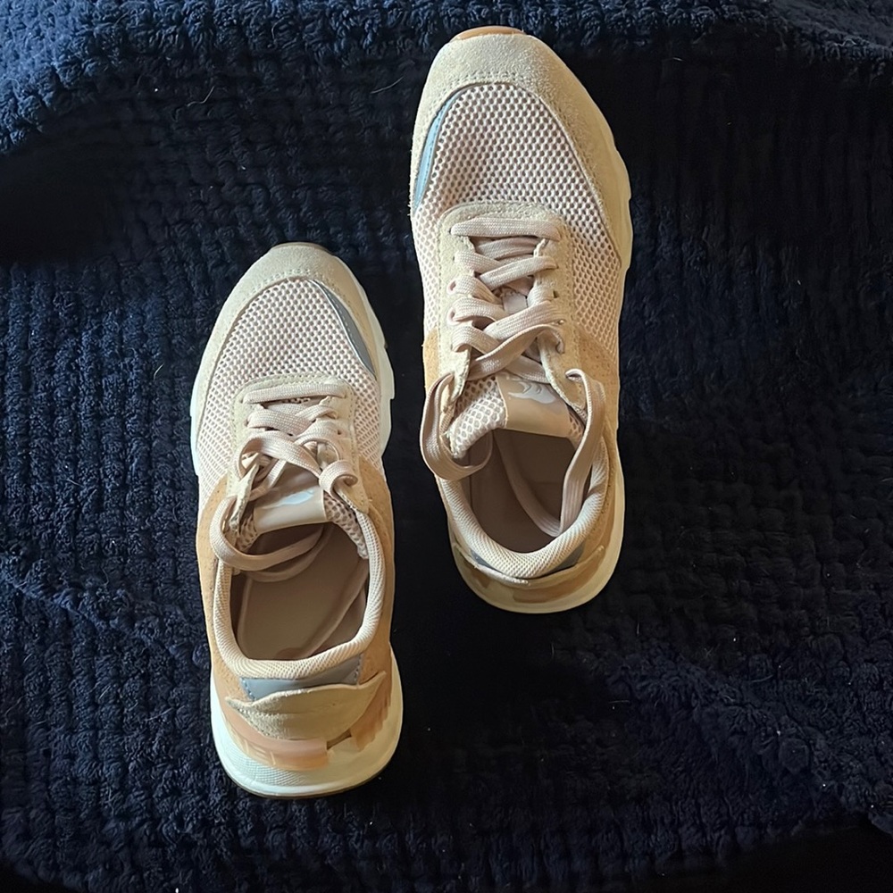 Sorel Low Top Lace Up Sneakers Kinetic Lite Lace Beige, Women’s Size 7